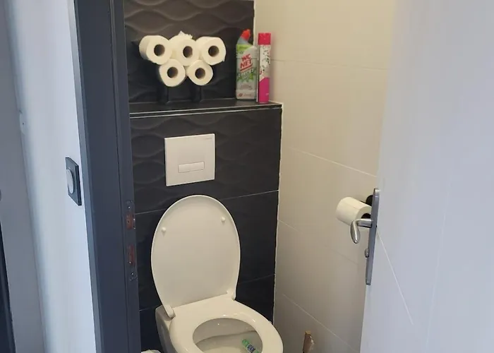 Only Option Spa, Sauna Et Piscine 아파트 카스넬사라생