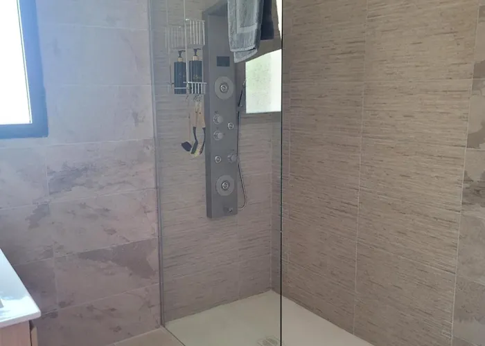 아파트 Only Option Spa, Sauna Et Piscine 카스넬사라생